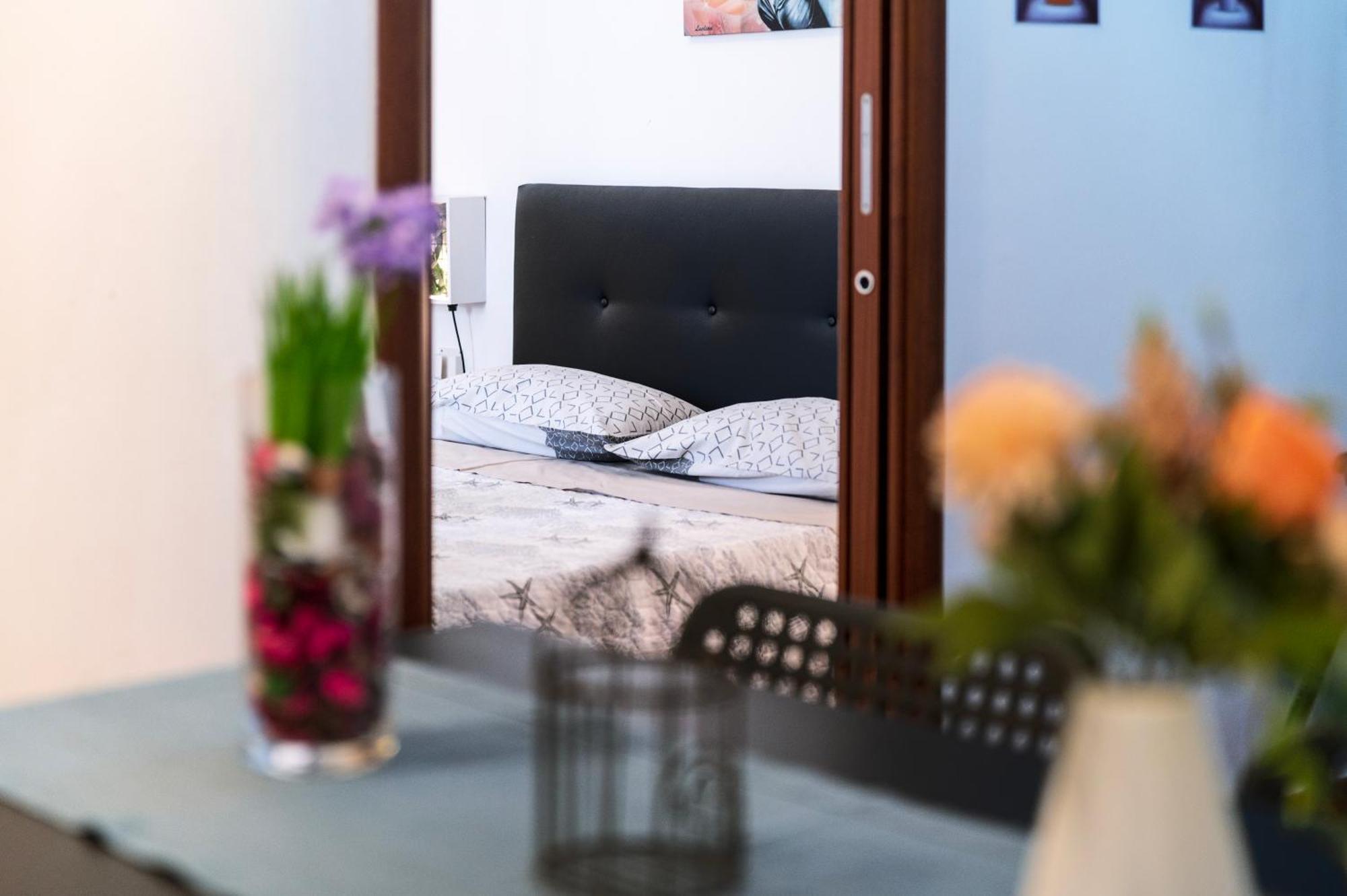 Very Well Apartment Porto Torres Exterior foto